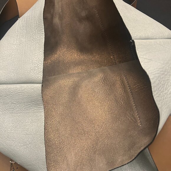 Gorgeous Brunello Cucinelli Large Leather Bag. - Picture 6 of 15